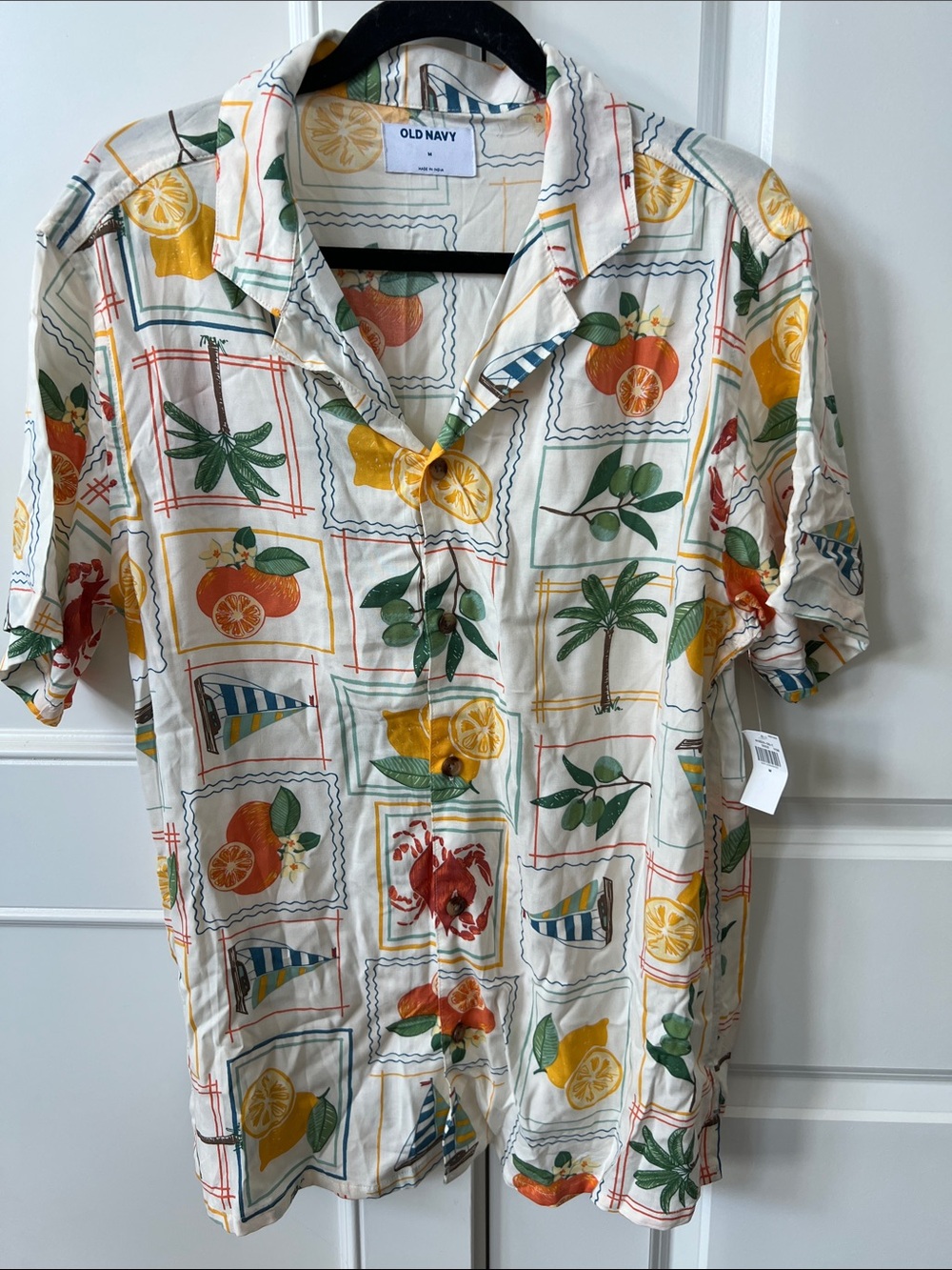 Old Navy Cream Tropical Shirt with Orange & Yellow Fruit Print size medium NWT